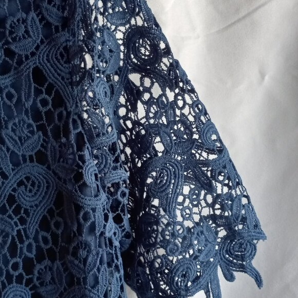 Blue Blouse - Picture 4 of 4